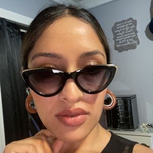 Cat eye sunglasses